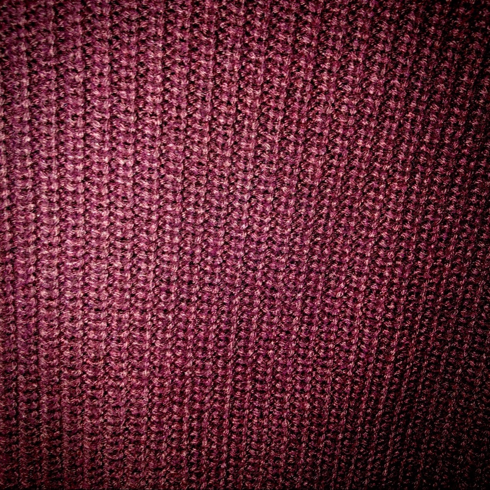 Abercrombie & Fitch Perfect Turtle Neck Sweater Burgundy - Picture 7 of 11